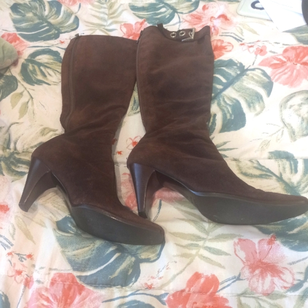 Prada Brown Suede Pointed-Toe Knee-High Heeled Boots - Picture 2 of 11
